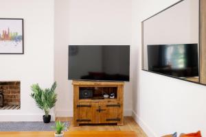 Beautiful 2BR Flat Near Highbury
