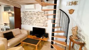 Atypical rustic house Le Val