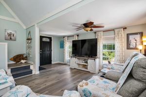 It Depends by Oak Island Accommodations