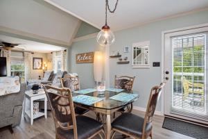It Depends by Oak Island Accommodations