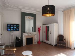 Le 41, B&B chambre et salle de bains privatives dans un hôtel particulier Art nouveau - Nancy Gare