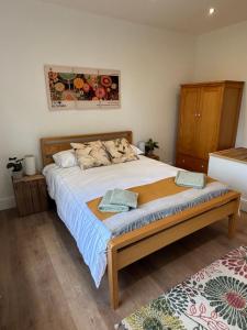 Perfect Booking 2 Bed Home in Didsbury Village