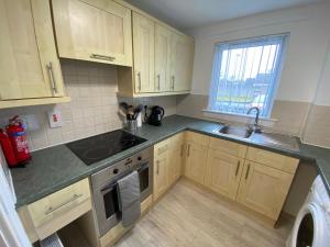 Heather Nook, free private parking, near Raigmore Hospital