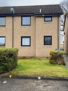 Heather Nook, free private parking, near Raigmore Hospital