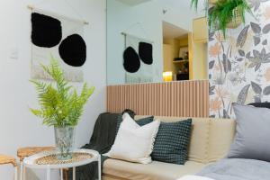 Fully Furnished Urban Oasis FREE Pool Stay