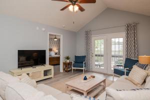 Hope Sand Dreams by Oak Island Accommodations