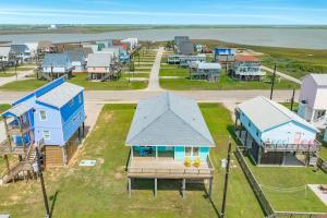 Spacious Home Minutes to Sand