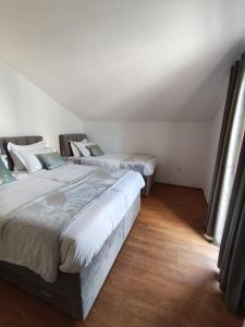 Zeljak Apartments