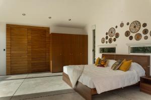 Casa Oko in Downtown Cancun with a Jacuzzi