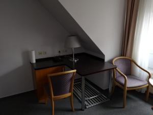 Sindel Living service or Business Duplex apartment near Daimler