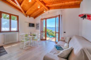 La Brezza Del Lago Maggiore with view - Happy Rentals