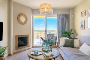 Calahonda Royale Seaview Suite - Happy Rentals