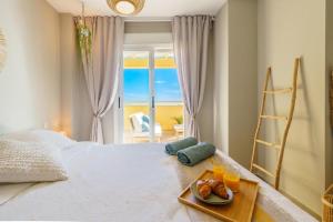 Calahonda Royale Seaview Suite - Happy Rentals