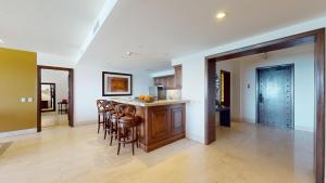 Two Bedroom Penthouse - Grand Solmar Lands End