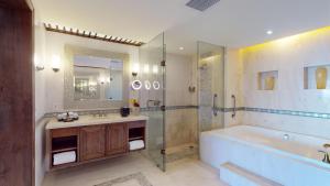 Two Bedroom Penthouse - Grand Solmar Lands End