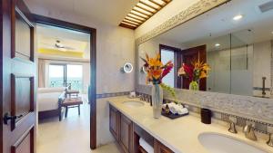 Two Bedroom Penthouse - Grand Solmar Lands End