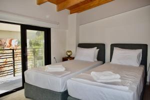 Thea Apartments