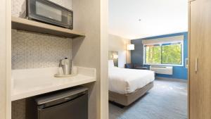 Holiday Inn Express Bellingham by IHG
