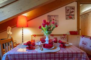 Chalet Adda - Appartamento mansarda con garage privato a 900m dal centro di Bormio