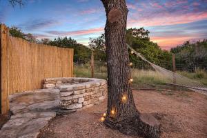 Falling Star, Hot tub and Pet Friendly!