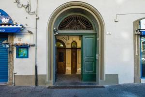 Neapolis Central Apartment