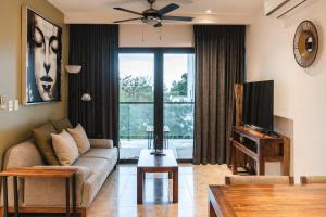 Chic 2BR in Exclusive Building