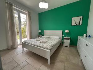 Villa Leralora - Exclusive Pool and Garden Retreat