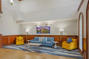 Comfort Suites Sumter near Shaw AFB