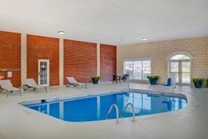 Comfort Suites Sumter near Shaw AFB