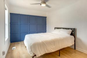 2 Mi to Cherry Creek Trail! Family Home w Patio