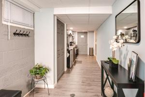 Quaint Forest Heights Unit ~ 9 Mi to Downtown DC