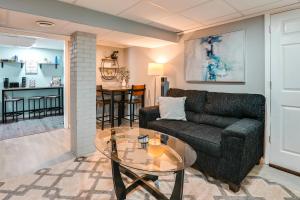 Quaint Forest Heights Unit ~ 9 Mi to Downtown DC