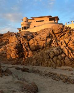 Casa Marlin-Amazing Iconic Villa with beach access