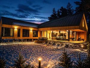 Chalet Beyond