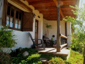 La Morada de la Luna - Cabañas con pileta y vista al Uritorco