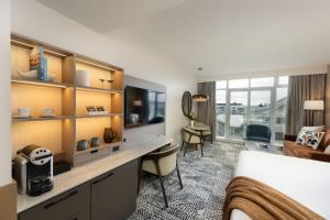 The Sidney Pier Hotel