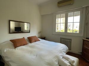Comfortable and bright apartment near Cabildo with balcony