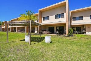 Disney Getaway Townhouse with Private Pool. Book Now MVV18