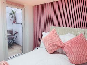 Newly Refurbished 2BR Basement with Patio