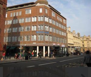Nestora Stays Ltd, 1 Bed King Size -Walk to The Lanes and beach