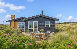 Beach Front Home In Hjørring With House Sea View