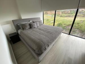 MOTTO 405B Pool, Gym | Comfortable - Modern