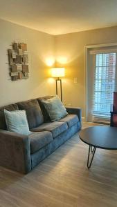 Sunny 2Bed 1Bath | King Beds | NRG at walk | Rodeo