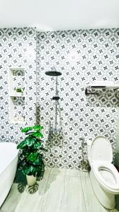 Phòng Double Cao Cấp - Giường đôi 2m siêu thoải mái