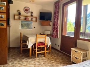 Appartement ensoleillé avec balcon - 4 pers. - FR-1-464-265