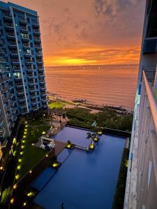 Cozy 1 BR with 2 Pools Near Okada Airports MOA