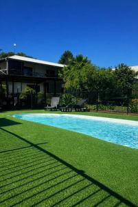 Batemans Bay Holiday Park & Hostel