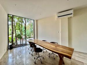 Beautiful Loft minutes from the sea!