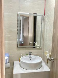Gin Homestay - Nera Garden Huế