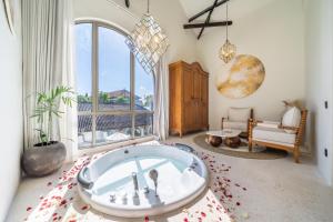 Maison Boheme Modern Apartment & Villa with Pool in Sanur